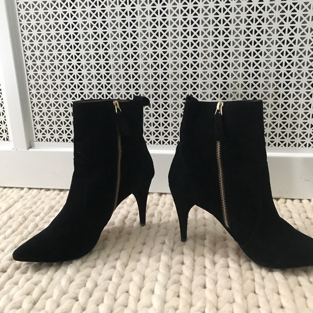 Joie suede booties | Size 9.5